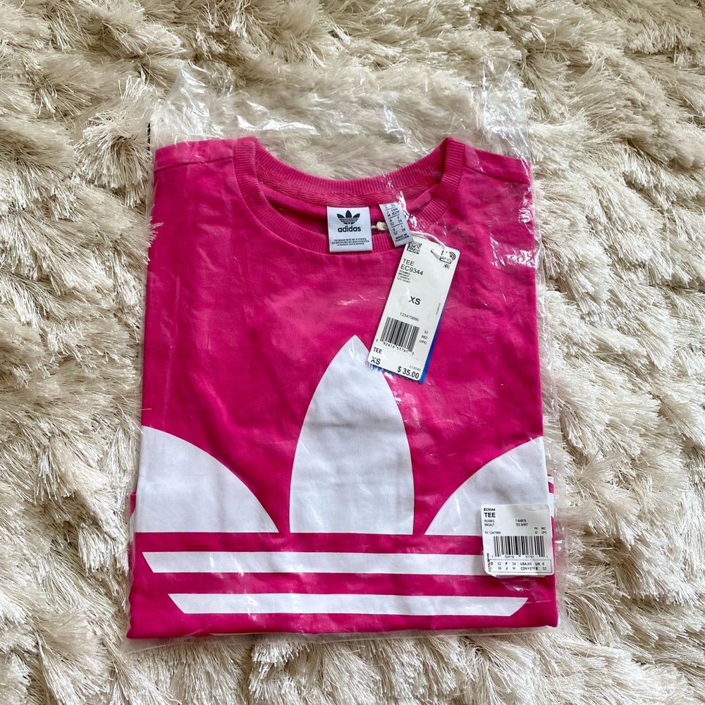 Adidas Originals cropped tee in Magenta
